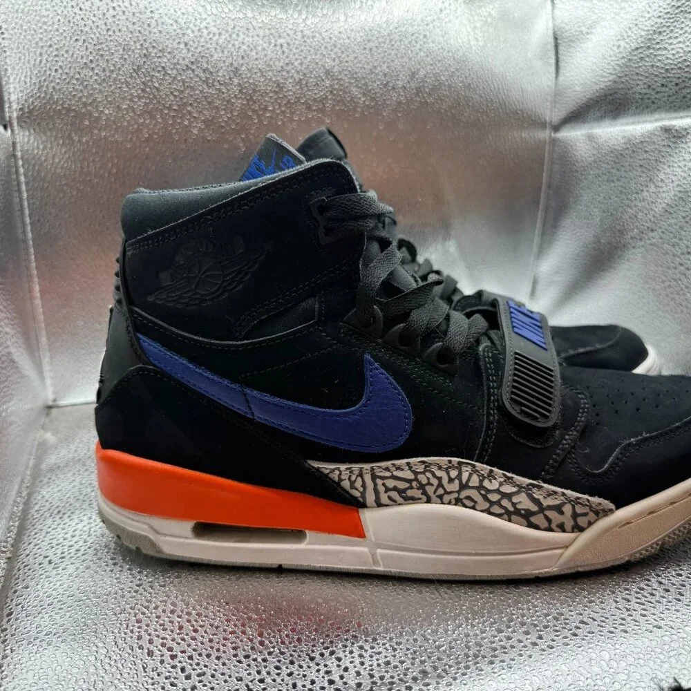Size 10.5 Nike Air Jordan Legacy 312 Knicks Black Blue Orange Sneaker AV3922-048